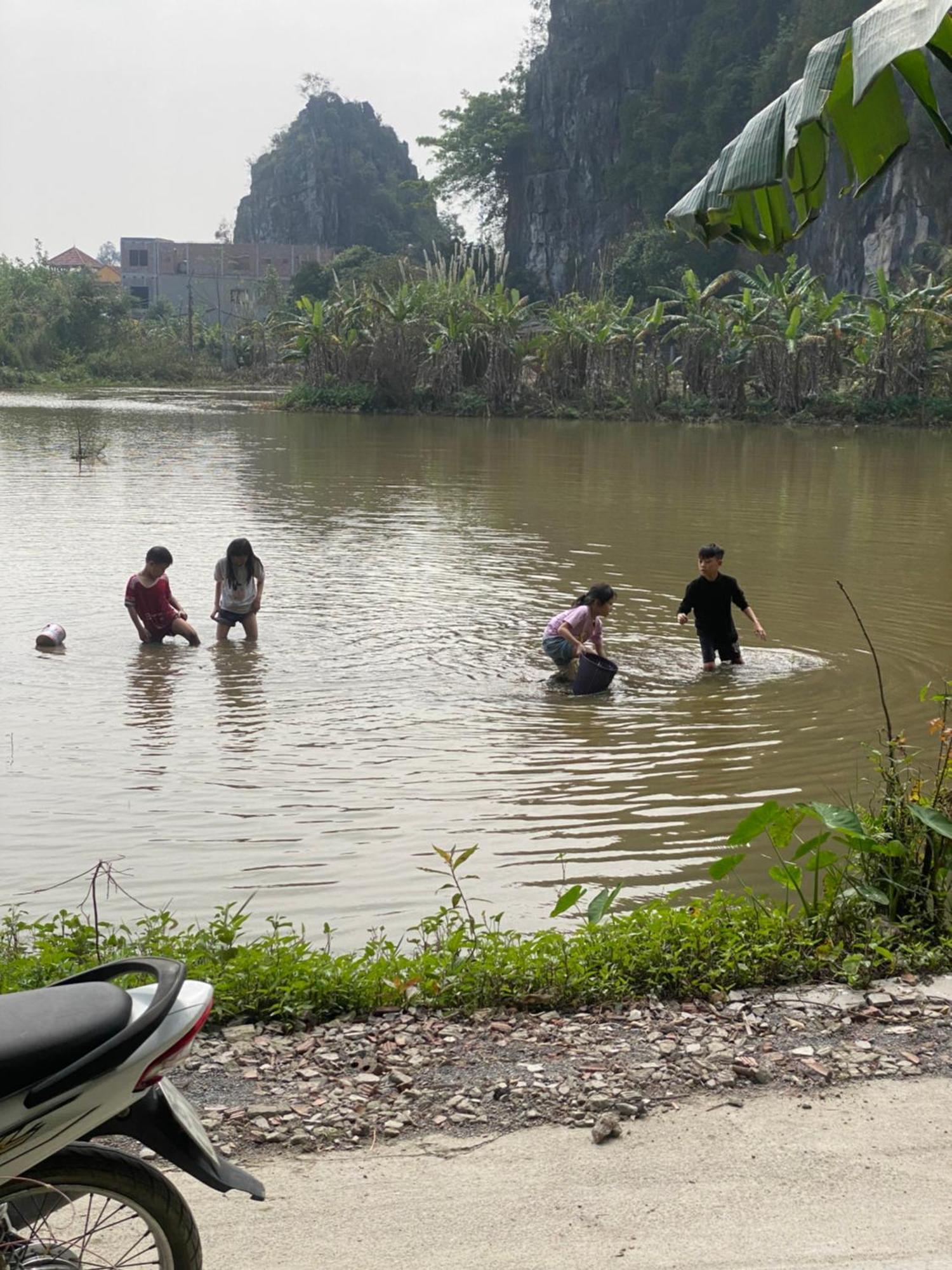 Tam Coc Charming Bungalow Bed and Breakfast Ninh Binh Esterno foto